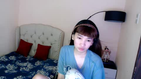 SHANTA FOX  s online show from June 2026 10:41:02 PM