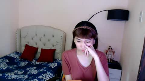 SHANTA FOX  s online show from June 2026 11:51:02 PM
