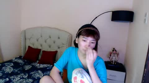 SHANTA FOX  s online show from June 2026 01:32:01 AM