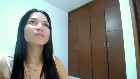 Snapshot of shantalkimberly chatting on November 2025 04:07:02 PM maria online show from November 2025 04:07:02 PM