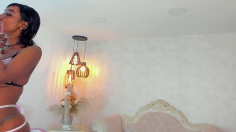 ShantallKnowles online show from January 2025 01:03:02 PM