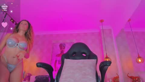 Shantal online show from March 2025 02:01:02 PM