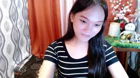 Snapshot of shantel_xx chatting on December 2024 02:00:01 PM Shantel online show from December 2024 02:00:01 PM