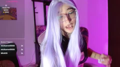 Snapshot of sharaross1 chatting on October 2025 05:59:01 AM sharaross1 online show from October 2025 05:59:01 AM