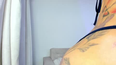 Snapshot of sharlot_harrys chatting on November 2025 03:24:02 PM Hi fiends ---- I usually start online from Monday to Friday from 1000 am Saturdays and Sundays at 600 am Colombia time online show from November 2025 03:24:02 PM