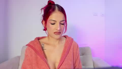 Hi fiends ---- I usually start online from Monday to Friday from 1000 am Saturdays and Sundays at 600 am Colombia time online show from July 2026 09:45:02 AM