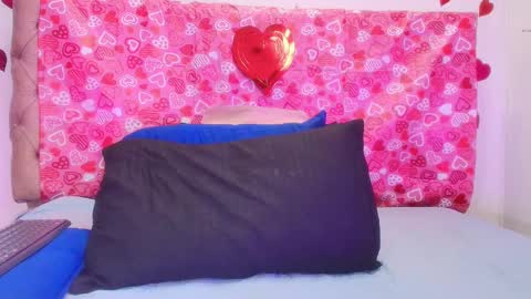 Sharlott online show from February 2025 12:01:02 PM