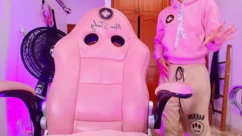 Sharlott online show from March 2025 12:00:01 PM