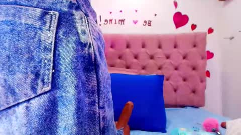 Sharlott online show from March 2025 11:53:01 AM