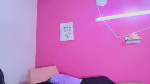 Sharlott online show from October 2025 03:04:01 AM