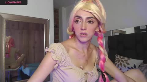 Sharlotte online show from February 2025 08:13:02 PM