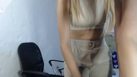 Sara online show from February 2025 03:15:02 PM