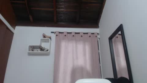 Snapshot of sharlotte_mom chatting on February 2025 12:37:01 AM sharlotte online show from February 2025 12:37:01 AM