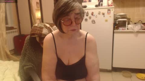 Snapshot of sharon_amore chatting on April 2026 12:28:01 AM Helena online show from April 2026 12:28:01 AM
