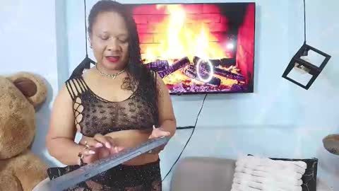 Sharon Noa online show from May 2026 02:25:01 PM
