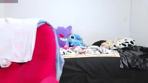 Snapshot of sharonblack_ chatting on April 2026 09:05:01 AM kitsune online show from April 2026 09:05:01 AM