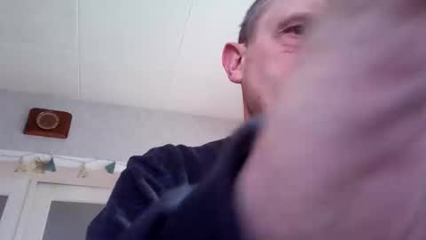 Snapshot of sharpshoder chatting on December 2025 11:14:02 AM Peter online show from December 2025 11:14:02 AM