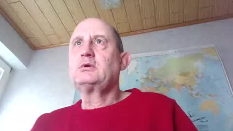 Snapshot of sharpshoder chatting on December 2025 09:51:02 AM Peter online show from December 2025 09:51:02 AM