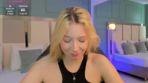 Shantall online show from January 2025 05:28:01 PM