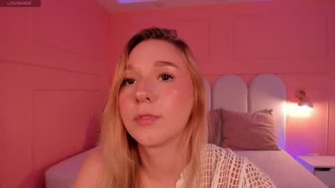 Shantall online show from May 2026 11:39:01 PM