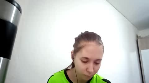 Annette online show from December 2025 07:14:02 AM