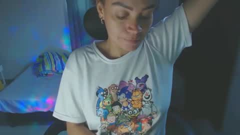 Shayna online show from February 2025 12:59:02 PM