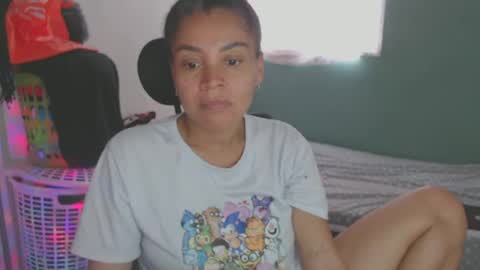 Shayna online show from June 2026 10:14:01 PM