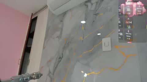 Snapshot of shayra_boobs1 chatting on October 2025 11:05:01 AM Shayra online show from October 2025 11:05:01 AM