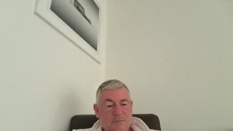 Snapshot of she52 chatting on November 2025 10:37:01 AM she52 online show from November 2025 10:37:01 AM