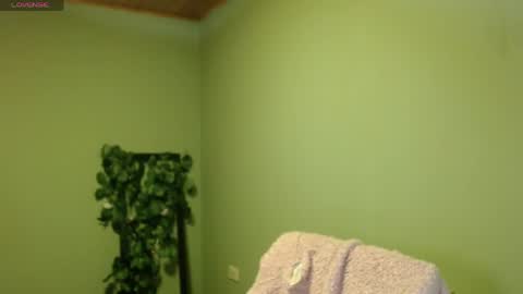 she_alice online show from May 2026 04:42:01 AM