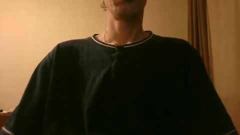 Snapshot of shedevr02 chatting on December 2025 12:35:02 PM Roger online show from December 2025 12:35:02 PM