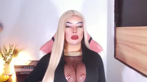 Snapshot of sheenafrost chatting on March 2026 12:16:01 AM sheenafrost online show from March 2026 12:16:01 AM