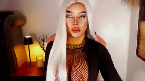 Snapshot of sheenafrost chatting on March 2026 10:13:02 PM sheenafrost online show from March 2026 10:13:02 PM