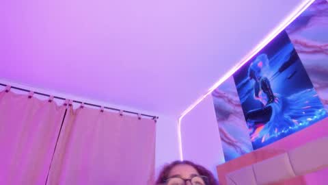 Snapshot of sheeylaroee chatting on February 2025 05:48:01 AM Heidy online show from February 2025 05:48:01 AM