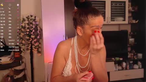 Sheila GMT 2 Tuesday Wednesday Friday Saturday Sunday- 8  5  online show from September 2025 04:56:01 AM