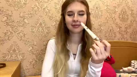 Jenny online show from September 2025 10:44:01 PM