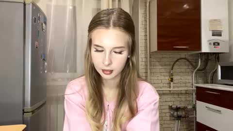 Jenny online show from October 2025 08:18:02 PM