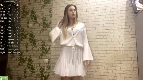 Jenny online show from November 2025 08:53:01 PM