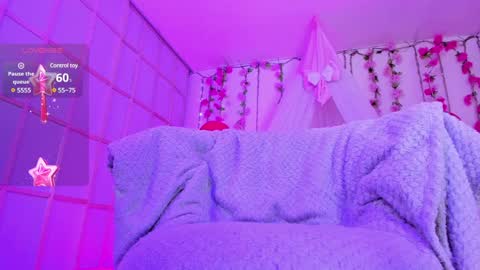 Snapshot of shelby_carson chatting on December 2024 01:17:02 PM Shelby cute online show from December 2024 01:17:02 PM