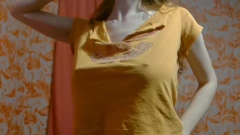 Snapshot of shelikessoymilk chatting on January 2025 03:23:01 AM Erika online show from January 2025 03:23:01 AM