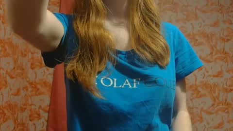 Snapshot of shelikessoymilk chatting on January 2025 03:00:02 AM Erika online show from January 2025 03:00:02 AM