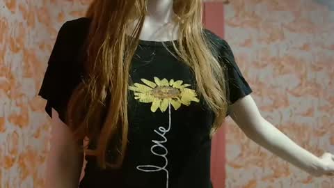 Snapshot of shelikessoymilk chatting on September 2025 02:35:01 AM Erika online show from September 2025 02:35:01 AM