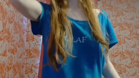 Snapshot of shelikessoymilk chatting on September 2025 07:38:01 PM Erika online show from September 2025 07:38:01 PM