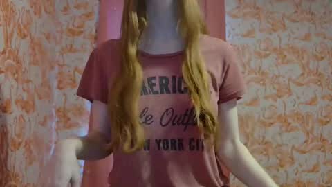 Snapshot of shelikessoymilk chatting on October 2025 07:13:01 PM Erika online show from October 2025 07:13:01 PM