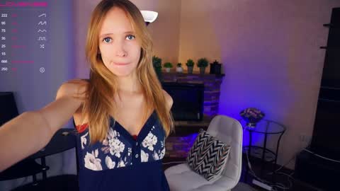 Snapshot of shelleybuss chatting on December 2024 07:32:01 PM Shelley night Tate day online show from December 2024 07:32:01 PM