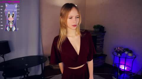 Snapshot of shelleybuss chatting on December 2024 06:52:01 PM Shelley night Tate day online show from December 2024 06:52:01 PM