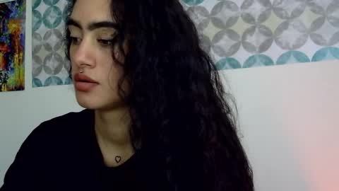 S H E L S Y online show from May 2026 08:28:01 PM