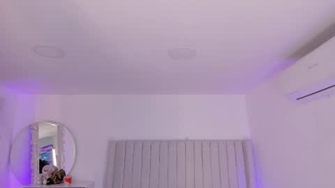 shelynna_azzul online show from July 2026 11:57:01 AM