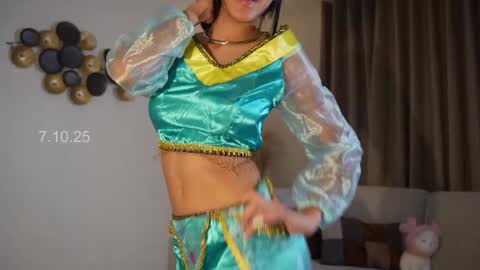 Snapshot of shena_nomy chatting on October 2025 10:07:01 PM In instagram shena nomy online show from October 2025 10:07:01 PM