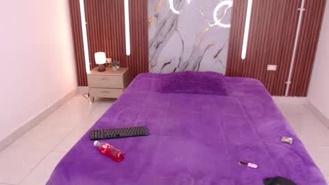 Snapshot of shena_nomy1 chatting on December 2025 08:13:01 PM shena_nomy1 online show from December 2025 08:13:01 PM